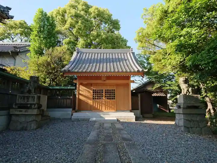 平坂熊野神社の末社・摂社