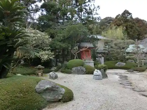 極楽寺の庭園