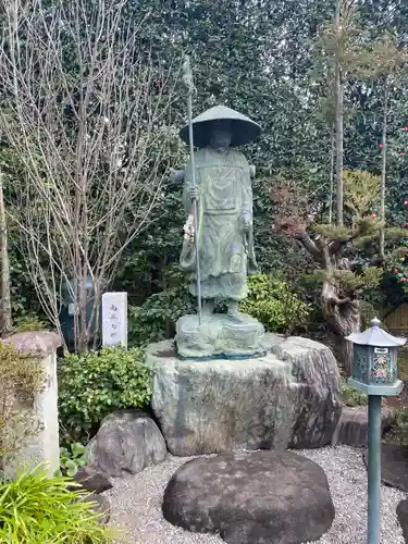 常性寺の像