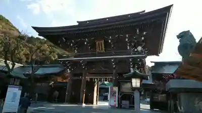 宮地嶽神社の山門・神門