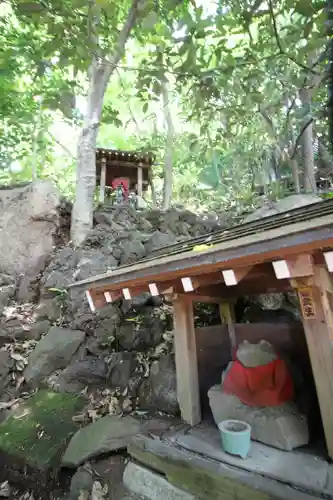 明王院（満願寺別院）の末社