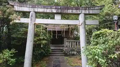 忍　諏訪神社・東照宮　の末社・摂社
