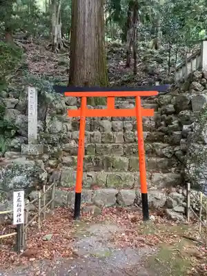 聖寳寺の末社・摂社