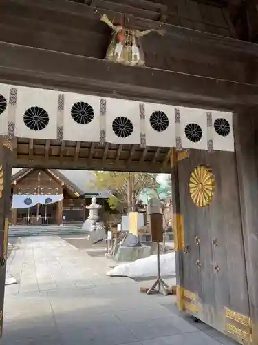 刈田神社の山門・神門