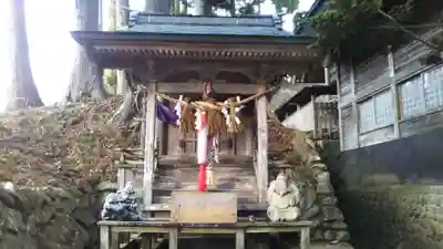 月山神社の末社・摂社