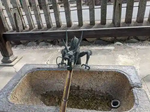 星神社の手水舎