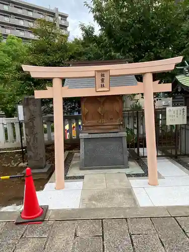 鶴見神社の末社・摂社