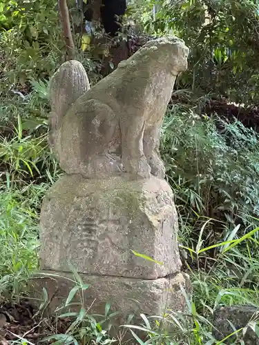 神明神社の狛犬