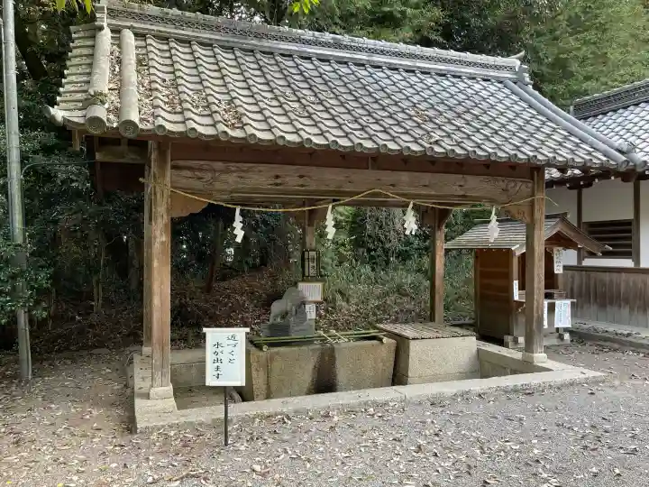 馬見岡綿向神社の{uncategorized: "未分類", other: "その他", undefined: "問題あり", building: "その他建物", grave: "お墓", sacred_gate: "鳥居", guardian: "狛犬", statue: "像", buddha: "仏像", history: "歴史", nature: "自然", garden: "庭園", animal: "動物", pagoda: "塔", temizu: "手水舎", mountain_gate: "山門・神門", sanctuary: "本殿・本堂", subordinate: "末社・摂社", art: "芸術", scenery: "景色", jizo: "地蔵", ema: "絵馬", goshuin: "御朱印", omikuji: "おみくじ", items: "授与品その他", amulet: "お守り", goshuincho: "御朱印帳", eats: "食事", festival: "お祭り", votive_dance: "神楽", shichigosan: "七五三参", wedding: "結婚式", experience: "体験その他", initially: "初詣", around: "周辺", anti_infection: "感染症対策"}