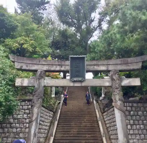 品川神社の鳥居