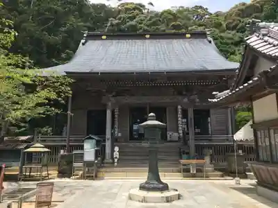 薬王寺の本殿・本堂