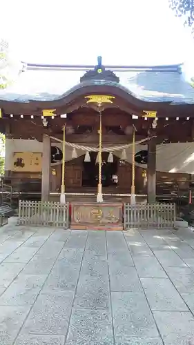 草加神社の本殿