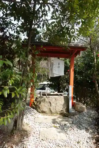 春日神社の手水舎