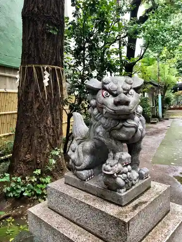 銀杏岡八幡神社の狛犬