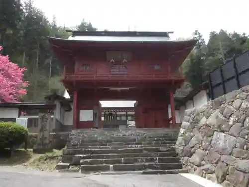 法華寺の山門