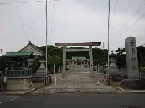 白鳥神社の鳥居