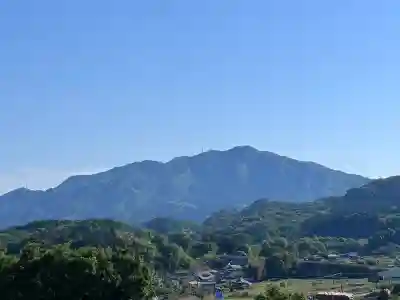 常陸国出雲大社の{uncategorized: "未分類", other: "その他", undefined: "問題あり", building: "その他建物", grave: "お墓", sacred_gate: "鳥居", guardian: "狛犬", statue: "像", buddha: "仏像", history: "歴史", nature: "自然", garden: "庭園", animal: "動物", pagoda: "塔", temizu: "手水舎", mountain_gate: "山門・神門", sanctuary: "本殿・本堂", subordinate: "末社・摂社", art: "芸術", scenery: "景色", jizo: "地蔵", ema: "絵馬", goshuin: "御朱印", omikuji: "おみくじ", items: "授与品その他", amulet: "お守り", goshuincho: "御朱印帳", eats: "食事", festival: "お祭り", votive_dance: "神楽", shichigosan: "七五三参", wedding: "結婚式", experience: "体験その他", initially: "初詣", around: "周辺", anti_infection: "感染症対策"}