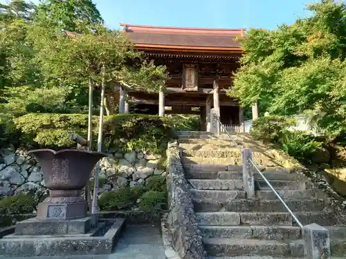 松尾寺の山門