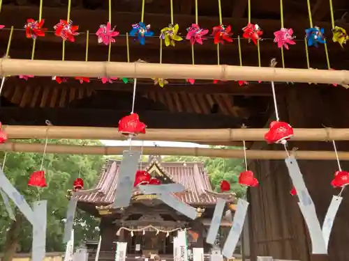 三津厳島神社の山門