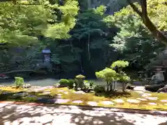 慈恩護国禅寺の庭園