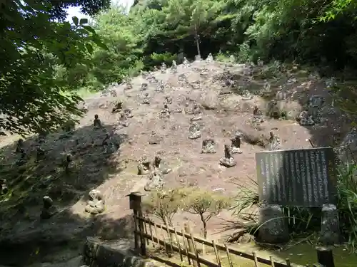 雲巌禅寺の像