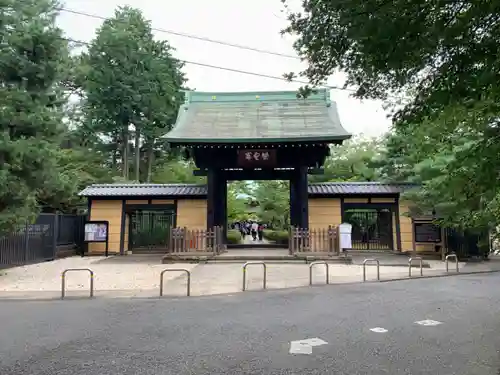 豪徳寺の山門