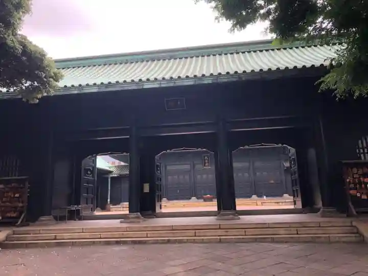 湯島聖堂の山門・神門