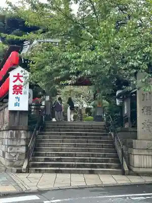 豊川稲荷東京別院の山門・神門