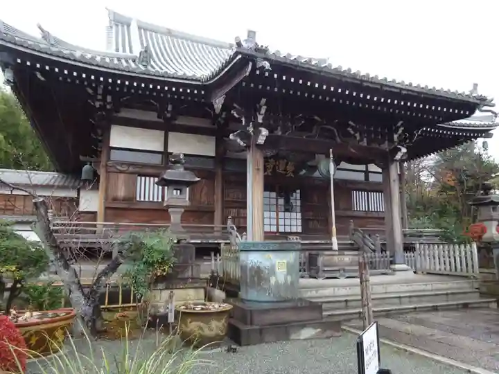 妙蓮寺の本殿・本堂