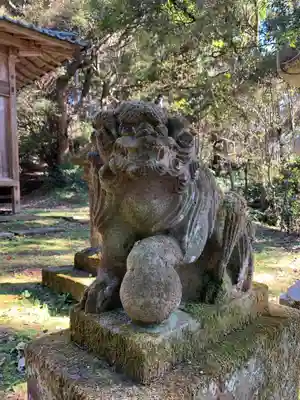 熊野神社の狛犬