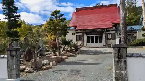 西楽寺の本殿・本堂