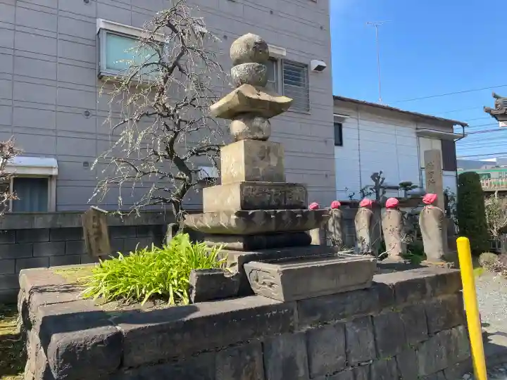 慶運寺の{uncategorized: "未分類", other: "その他", undefined: "問題あり", building: "その他建物", grave: "お墓", sacred_gate: "鳥居", guardian: "狛犬", statue: "像", buddha: "仏像", history: "歴史", nature: "自然", garden: "庭園", animal: "動物", pagoda: "塔", temizu: "手水舎", mountain_gate: "山門・神門", sanctuary: "本殿・本堂", subordinate: "末社・摂社", art: "芸術", scenery: "景色", jizo: "地蔵", ema: "絵馬", goshuin: "御朱印", omikuji: "おみくじ", items: "授与品その他", amulet: "お守り", goshuincho: "御朱印帳", eats: "食事", festival: "お祭り", votive_dance: "神楽", shichigosan: "七五三参", wedding: "結婚式", experience: "体験その他", initially: "初詣", around: "周辺", anti_infection: "感染症対策"}