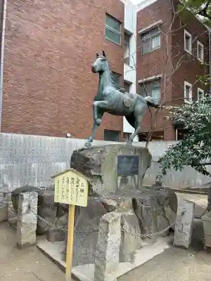阿麻美許曽神社の{uncategorized: "未分類", other: "その他", undefined: "問題あり", building: "その他建物", grave: "お墓", sacred_gate: "鳥居", guardian: "狛犬", statue: "像", buddha: "仏像", history: "歴史", nature: "自然", garden: "庭園", animal: "動物", pagoda: "塔", temizu: "手水舎", mountain_gate: "山門・神門", sanctuary: "本殿・本堂", subordinate: "末社・摂社", art: "芸術", scenery: "景色", jizo: "地蔵", ema: "絵馬", goshuin: "御朱印", omikuji: "おみくじ", items: "授与品その他", amulet: "お守り", goshuincho: "御朱印帳", eats: "食事", festival: "お祭り", votive_dance: "神楽", shichigosan: "七五三参", wedding: "結婚式", experience: "体験その他", initially: "初詣", around: "周辺", anti_infection: "感染症対策"}