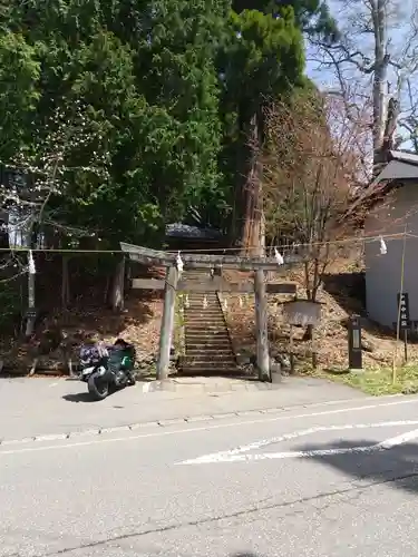 戸隠神社火之御子社の鳥居