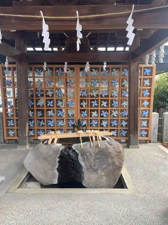 御嶽神社茅萱宮の手水舎