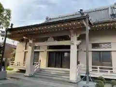 西方院の本殿