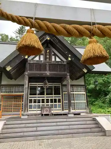 由仁神社の本殿・本堂