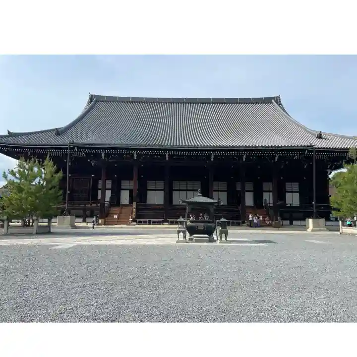 知恩院の{uncategorized: "未分類", other: "その他", undefined: "問題あり", building: "その他建物", grave: "お墓", sacred_gate: "鳥居", guardian: "狛犬", statue: "像", buddha: "仏像", history: "歴史", nature: "自然", garden: "庭園", animal: "動物", pagoda: "塔", temizu: "手水舎", mountain_gate: "山門・神門", sanctuary: "本殿・本堂", subordinate: "末社・摂社", art: "芸術", scenery: "景色", jizo: "地蔵", ema: "絵馬", goshuin: "御朱印", omikuji: "おみくじ", items: "授与品その他", amulet: "お守り", goshuincho: "御朱印帳", eats: "食事", festival: "お祭り", votive_dance: "神楽", shichigosan: "七五三参", wedding: "結婚式", experience: "体験その他", initially: "初詣", around: "周辺", anti_infection: "感染症対策"}