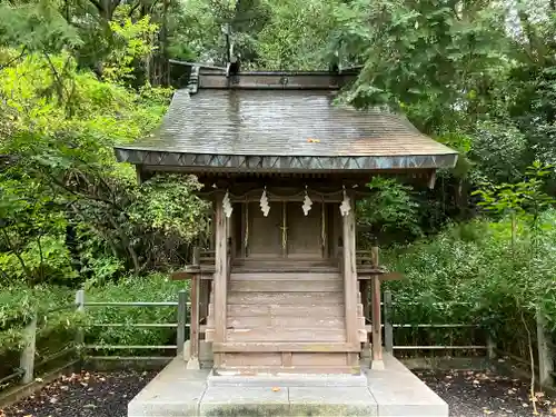 闘鶏神社の末社・摂社