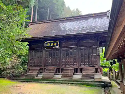 岡太神社・大瀧神社の建物その他