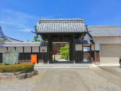 世尊院（曼陀羅寺塔頭）の山門