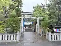 小名浜諏訪神社 ~海の鎮守様~の{uncategorized: "未分類", other: "その他", undefined: "問題あり", building: "その他建物", grave: "お墓", sacred_gate: "鳥居", guardian: "狛犬", statue: "像", buddha: "仏像", history: "歴史", nature: "自然", garden: "庭園", animal: "動物", pagoda: "塔", temizu: "手水舎", mountain_gate: "山門・神門", sanctuary: "本殿・本堂", subordinate: "末社・摂社", art: "芸術", scenery: "景色", jizo: "地蔵", ema: "絵馬", goshuin: "御朱印", omikuji: "おみくじ", items: "授与品その他", amulet: "お守り", goshuincho: "御朱印帳", eats: "食事", festival: "お祭り", votive_dance: "神楽", shichigosan: "七五三参", wedding: "結婚式", experience: "体験その他", initially: "初詣", around: "周辺", anti_infection: "感染症対策"}
