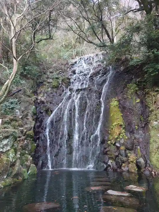玉簾神社(神奈川県)