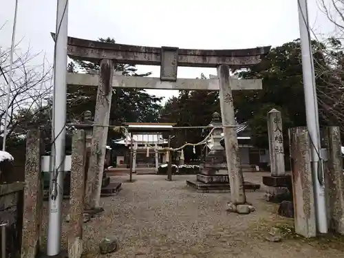 八幡社の鳥居