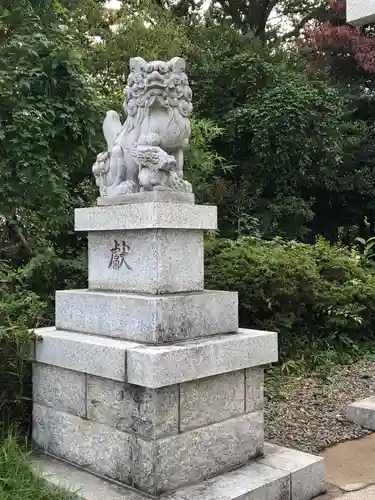 立川熊野神社の狛犬