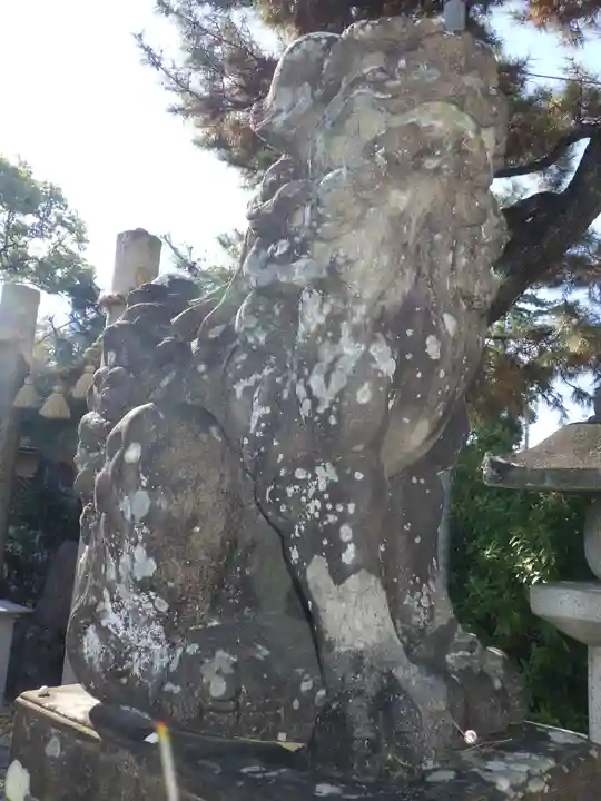 與杼神社の狛犬