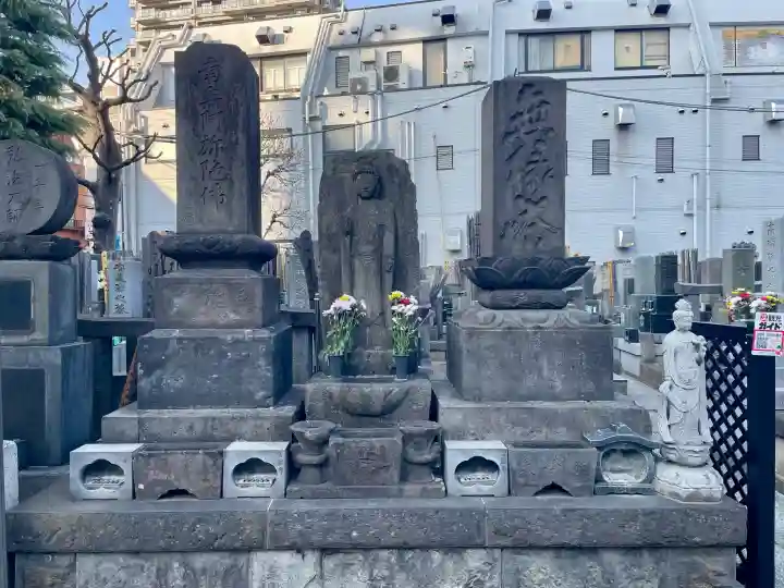 金蔵寺の{uncategorized: "未分類", other: "その他", undefined: "問題あり", building: "その他建物", grave: "お墓", sacred_gate: "鳥居", guardian: "狛犬", statue: "像", buddha: "仏像", history: "歴史", nature: "自然", garden: "庭園", animal: "動物", pagoda: "塔", temizu: "手水舎", mountain_gate: "山門・神門", sanctuary: "本殿・本堂", subordinate: "末社・摂社", art: "芸術", scenery: "景色", jizo: "地蔵", ema: "絵馬", goshuin: "御朱印", omikuji: "おみくじ", items: "授与品その他", amulet: "お守り", goshuincho: "御朱印帳", eats: "食事", festival: "お祭り", votive_dance: "神楽", shichigosan: "七五三参", wedding: "結婚式", experience: "体験その他", initially: "初詣", around: "周辺", anti_infection: "感染症対策"}