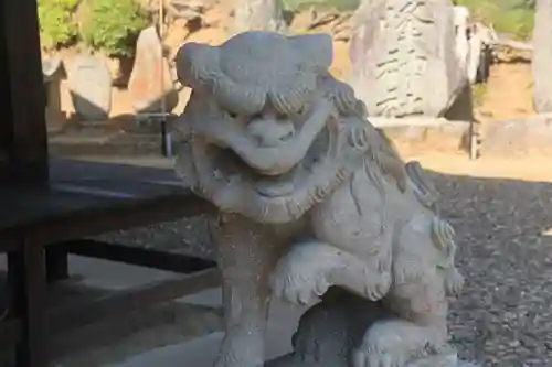 長屋神社の狛犬