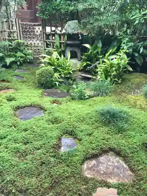 芬陀院の庭園