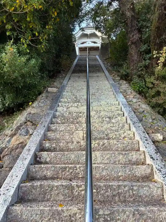 芝生八幡神社(徳島県)